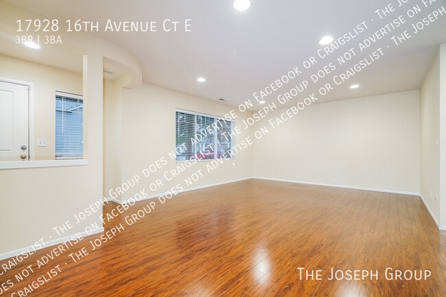 Foto del edificio - 17928 16th Ave Ct E