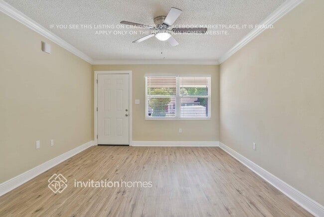 Foto del edificio - 1504 Pine Lake Rd