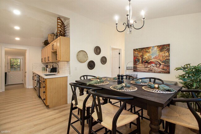 Foto del edificio - 3 br, 1 bath House - 2804 Canterbury Road