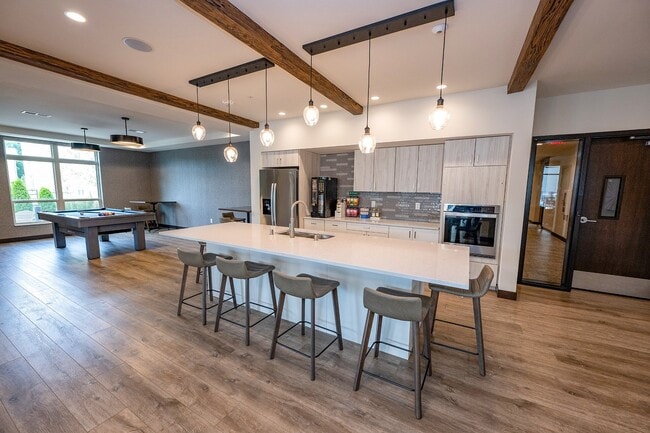 Casa Club Oeste - Paragon Place at Bear Claw Way