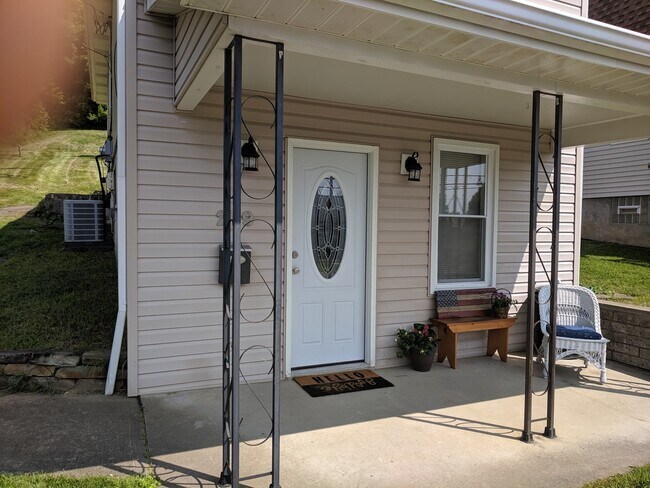 Foto del edificio - *******2-bed/1-bath COMPLETELY RENOVATED HOME FOR RENT in Bridgeville!*****