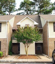 Building Photo - 2932 Mulberry Ln