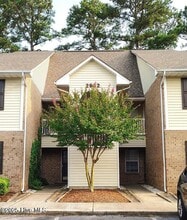 Building Photo - 2932 Mulberry Ln