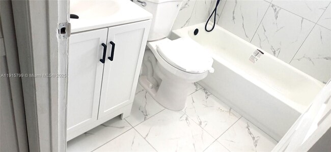 Building Photo - 1801-1803-1803 SW 44th Terrace