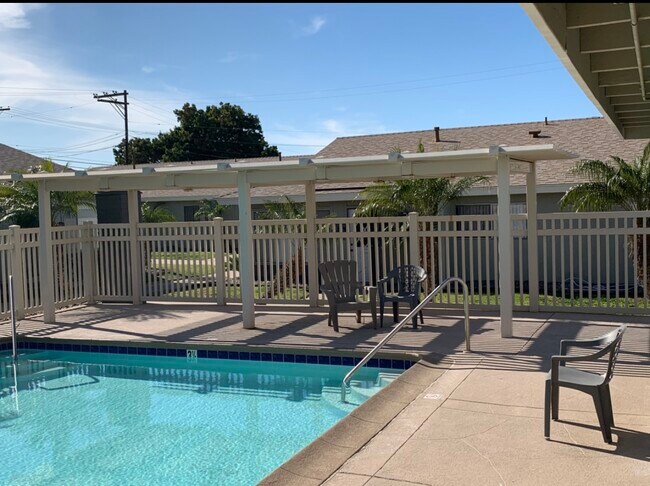 Foto del edificio - 343 J St