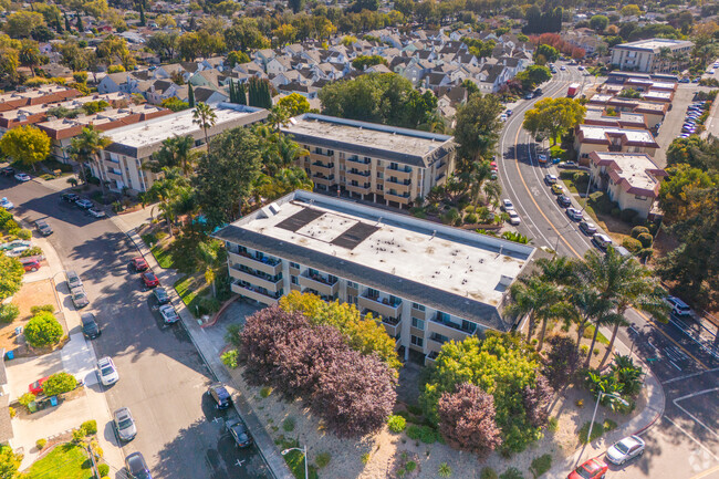 Foto del edificio - Village Green Apartments