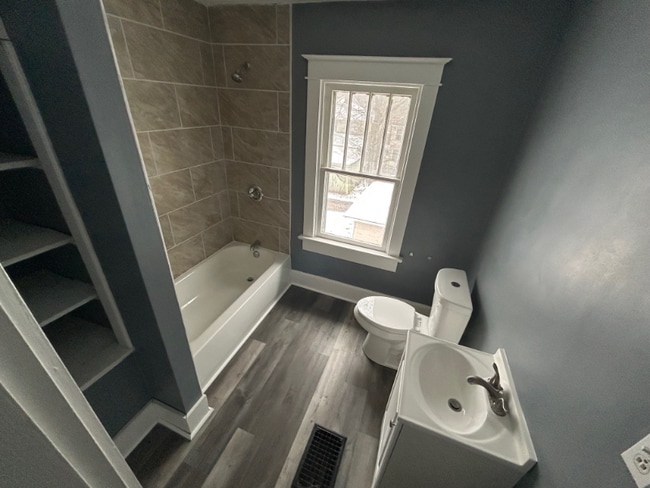 Building Photo - 32-34 Marie Ave