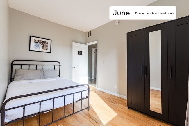 Building Photo - Room in Shared 4 bed/2 bath home