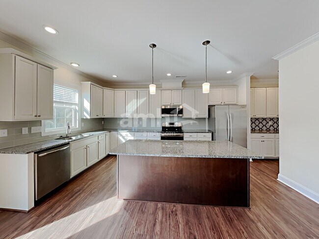 Foto del edificio - 3801 Longpond Ln