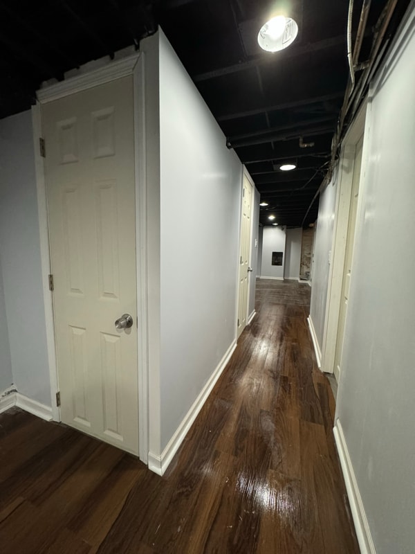 Building Photo - 1114 N Karlov Ave