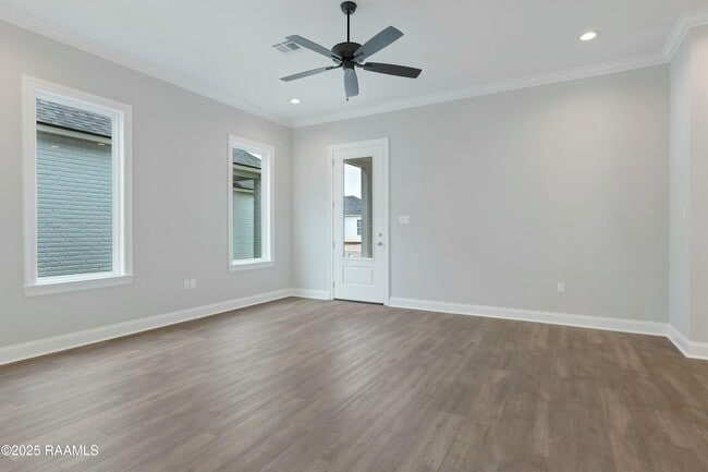 Building Photo - 107 Alpine Dr