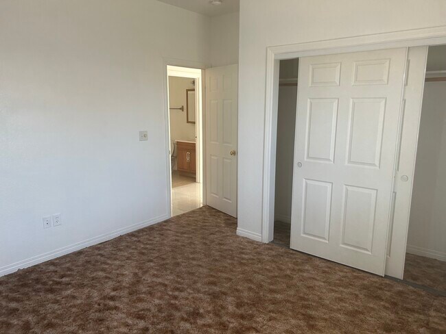 Bedroom - 10730 Garibaldi Dr