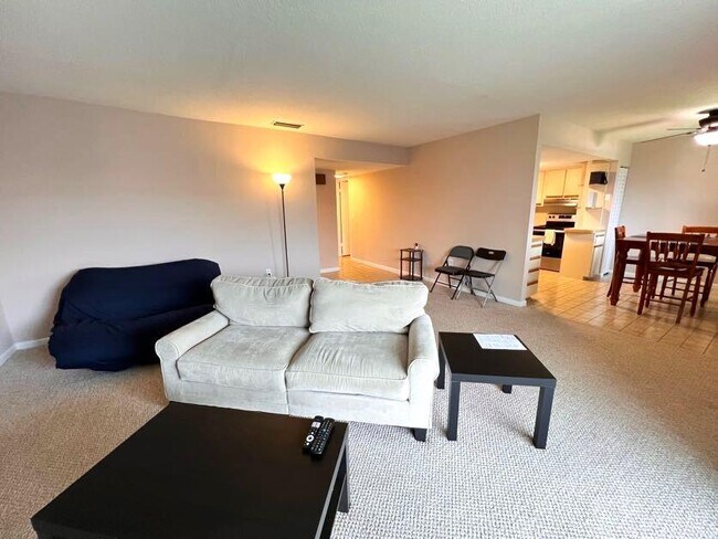 Building Photo - 5801 N Atlantic Ave