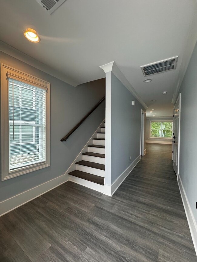 Building Photo - ???? Brand New 3BR/2.5BA Townhome for Rent...