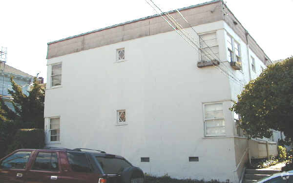 Foto del edificio - 2112 Virginia St