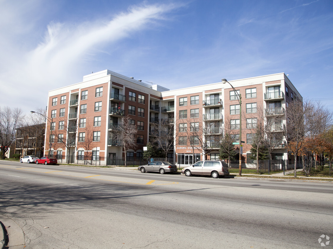 Building Photo - Auburn Commons