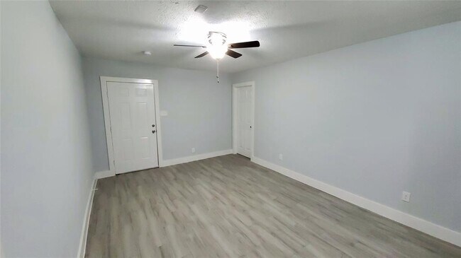 Building Photo - 2604 Auburndale St