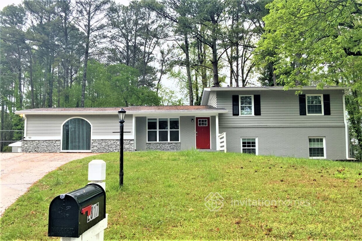 Primary Photo - 2817 Redwine Rd