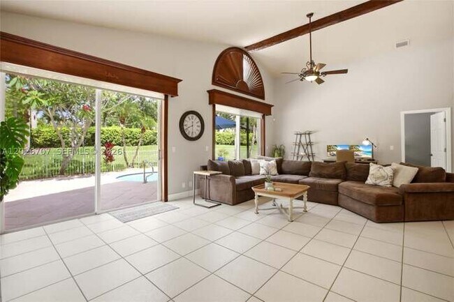 Foto del edificio - 180 SW 167th Ave