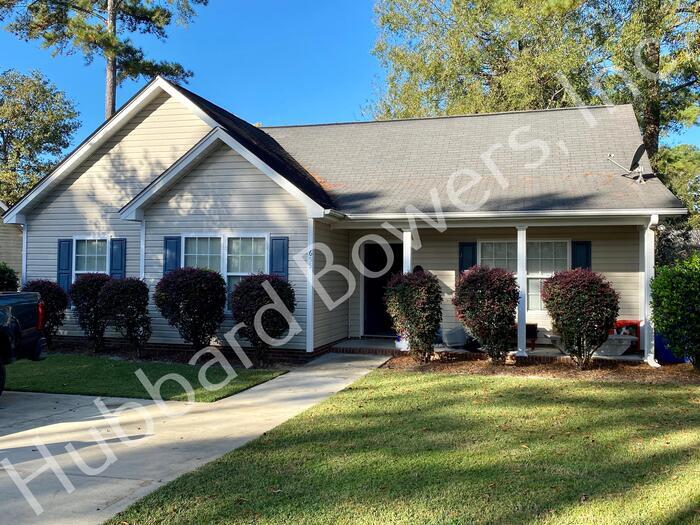 Primary Photo - Great House Near the VA Hospital
