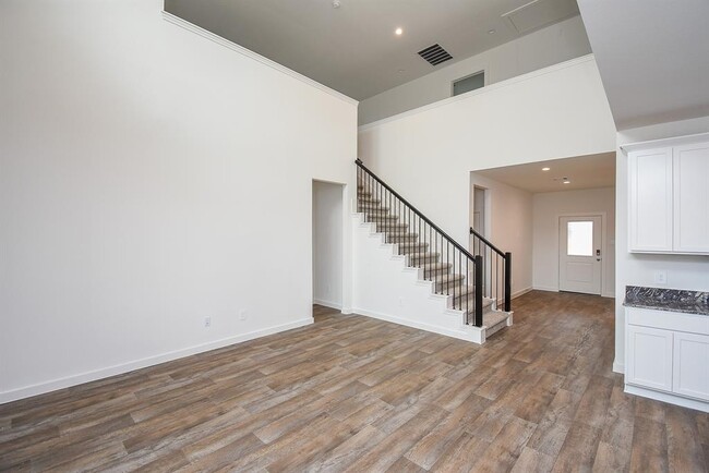 Foto del edificio - 4212 Misty Elm Ln