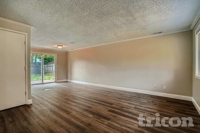Foto del edificio - 9519 NW 27th Ave