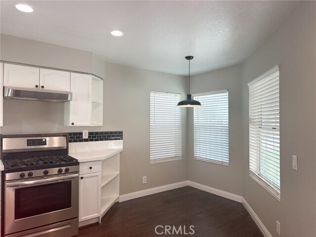 Foto del edificio - 2458 Highland Pines Rd