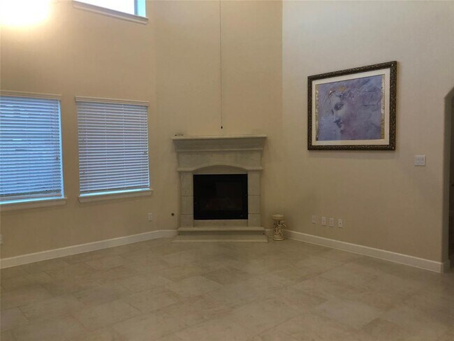 Foto del edificio - 612 Westwood Dr