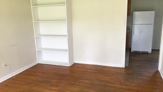 Building Photo - 1001 Coushatta St
