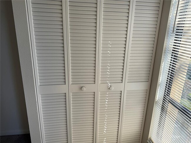 Building Photo - 5691 Ashton Lake Dr