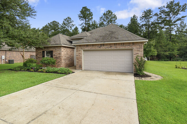 Foto del edificio - 553 Piney Plains Ln