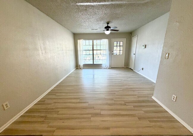 Foto del edificio - 2908 S 132nd E Ave