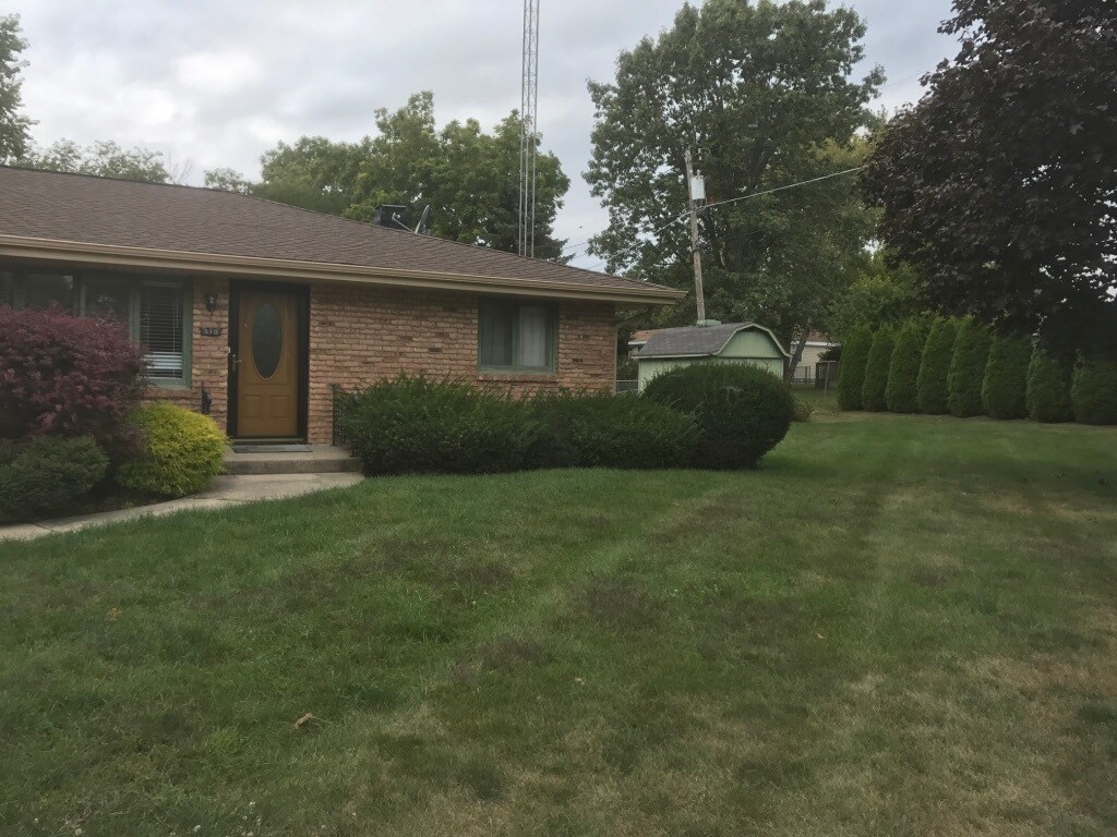 Building Photo - 510-512 Elm Street Duplex