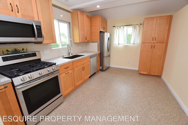 Foto del edificio - 1 br, 1 bath House - 5316 FIELDCREST DRIVE