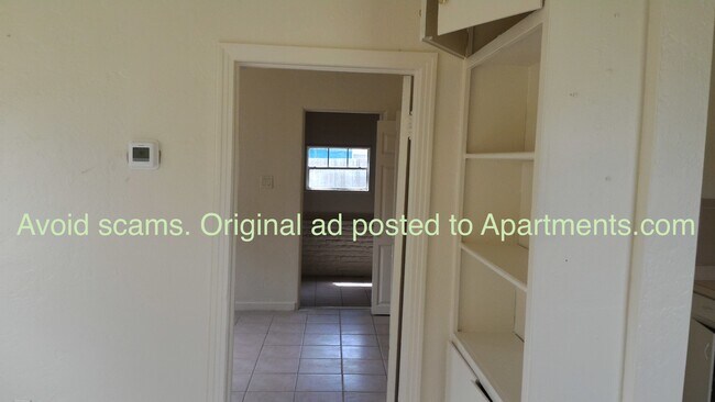 Foto del edificio - 4614 46th St N