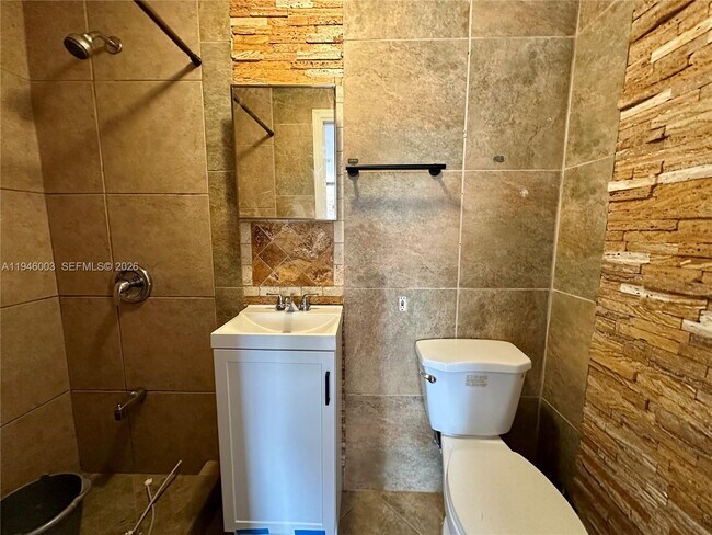 Foto del edificio - 15448 SW 62nd St