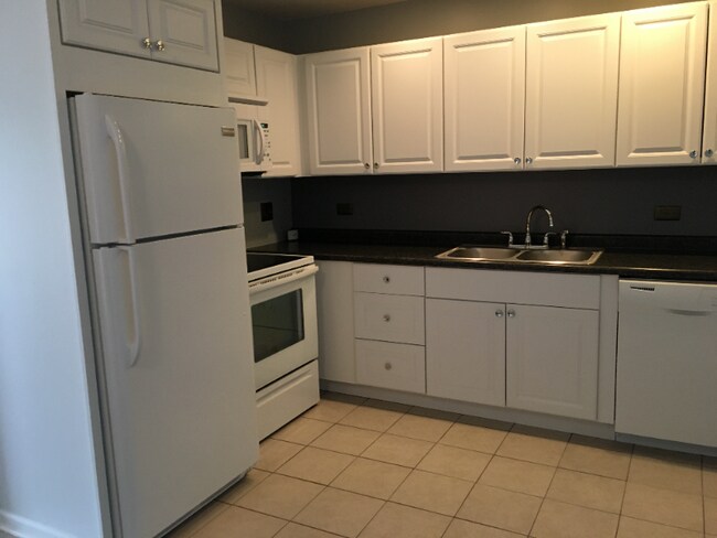 Foto del edificio - 8432 W 103rd Terrace