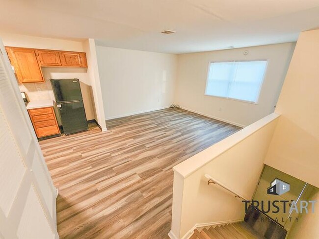 Building Photo - 2 bedroom apartment between Frankford and ...