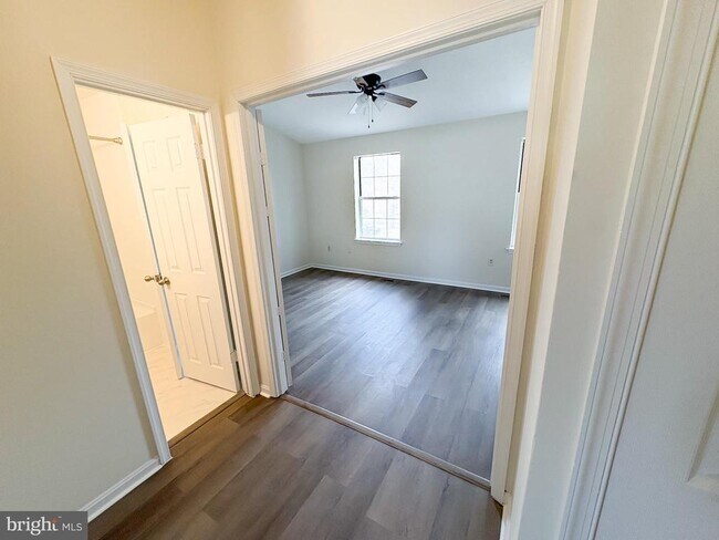 Foto del edificio - 1021 St Michaels Dr