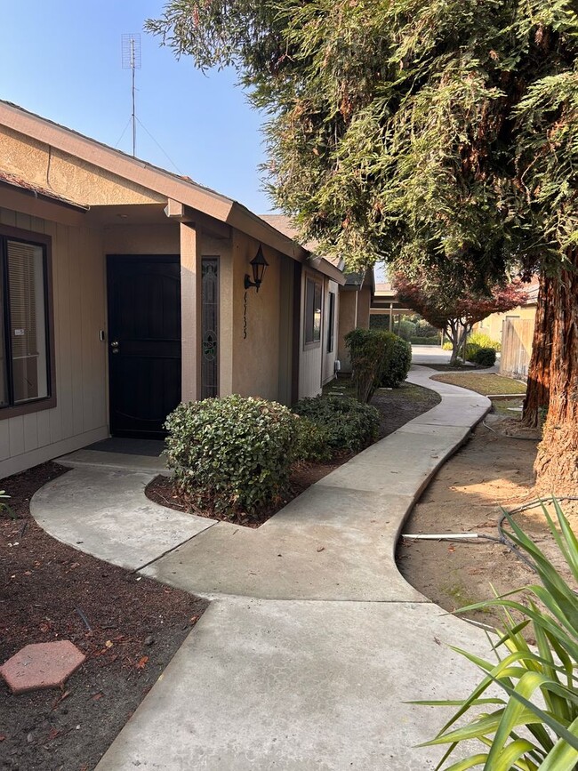 Foto del edificio - Cute Condo for Rent in Visalia!