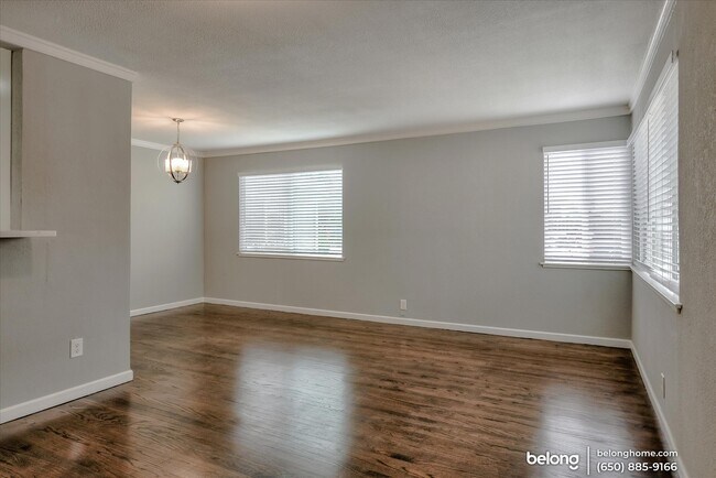 Foto del edificio - 1905 Esmond Ave