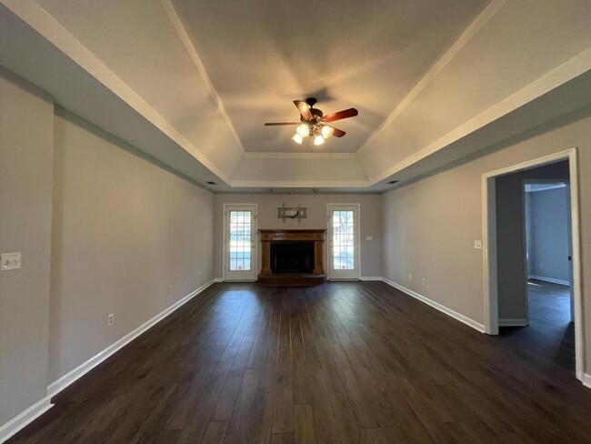 Building Photo - 102 S Gala Ct