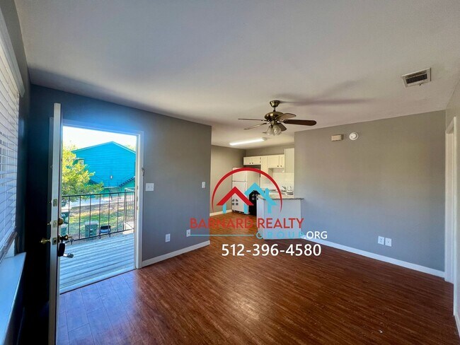 Foto del edificio - 1632 Post Rd