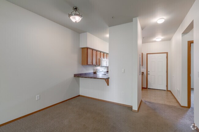 3 habitaciones, 2 baños, 1350 pies cuadrados, área de comedor - 2 & 3 Bedroom ~ Briarwood Apartments