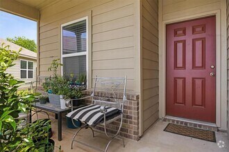 Building Photo - 1413 Coffee Tree Dr