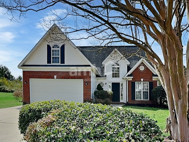 Building Photo - 3437 Continental Dr