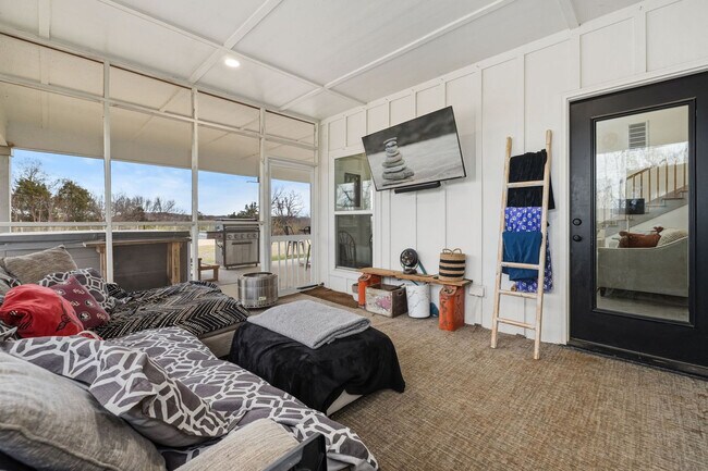 Foto del edificio - 149 NW Campbell Loop