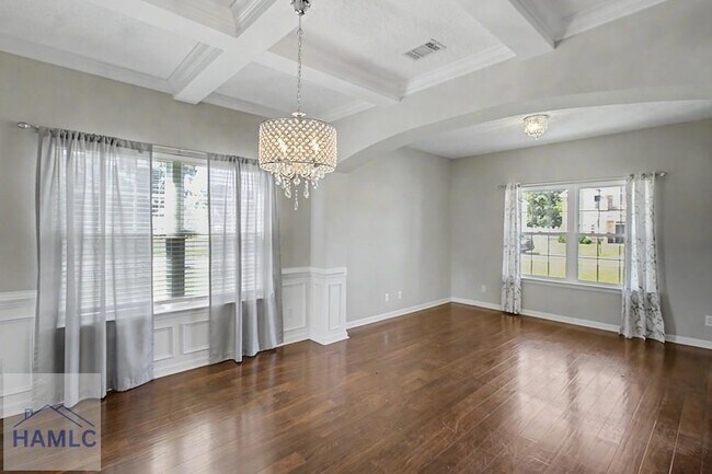 Foto del edificio - 976 Oak Crest Dr