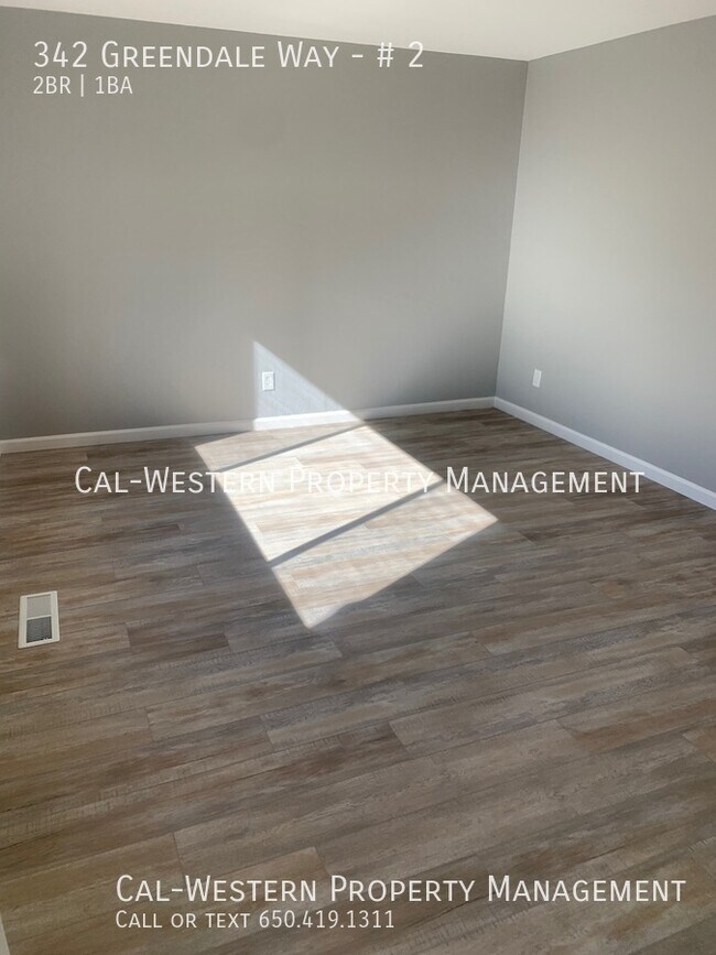 Foto del edificio - Nice Downstairs Apartment in Convenient Lo...