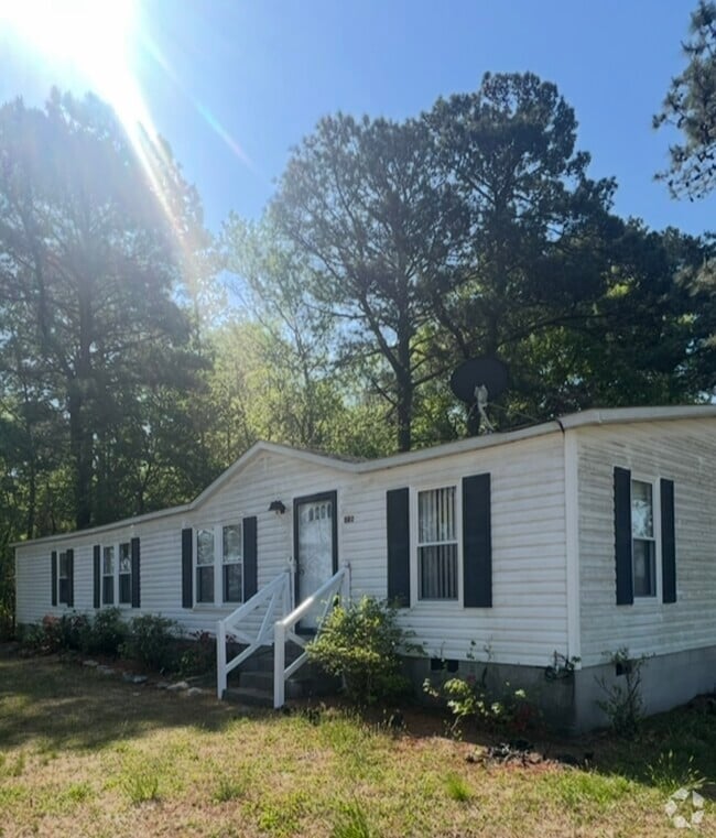 Building Photo - 880 Kellogg Fork Rd